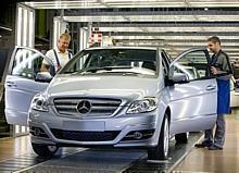 Im Jahr 2009 läuft die 500 000ste Mercedes-Benz B-Klasse im Werk Rastatt vom Band.